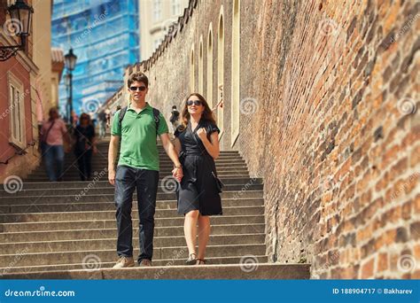 czech streets couple